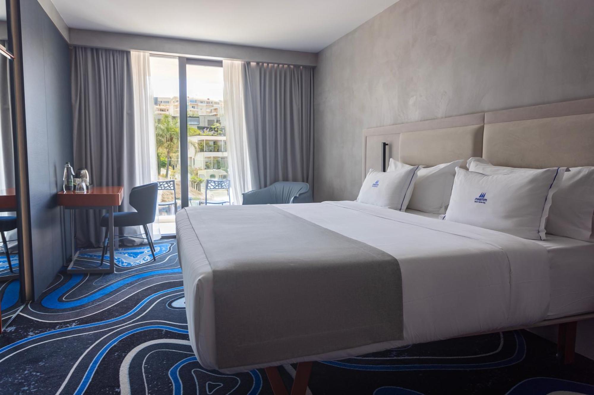 Maritim Marina Bay Resort Spa & Casino Adult Friendly Vlorë Екстериор снимка A room at the hotel