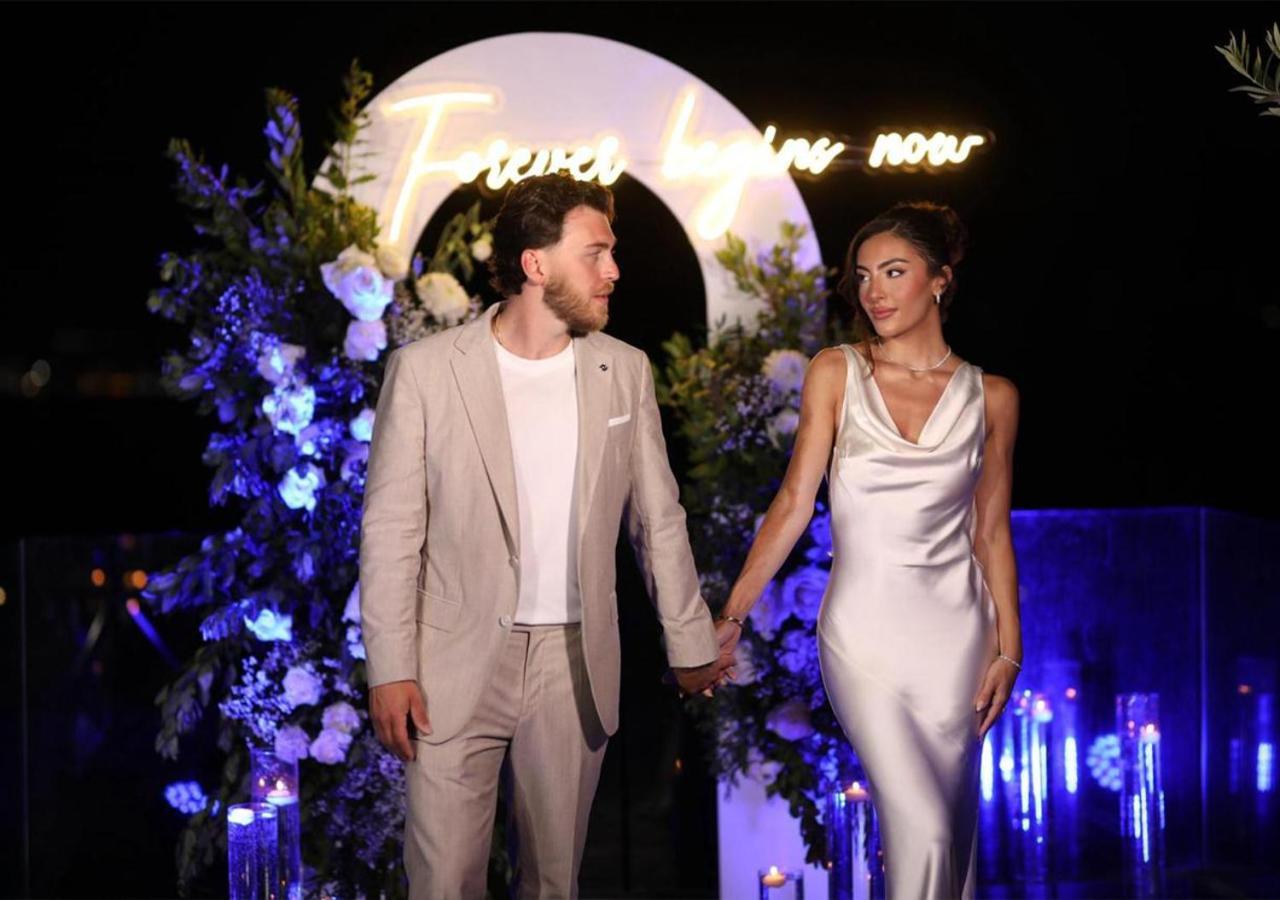 Maritim Marina Bay Resort Spa & Casino Adult Friendly Vlorë Екстериор снимка Wedding of the couple in 2019