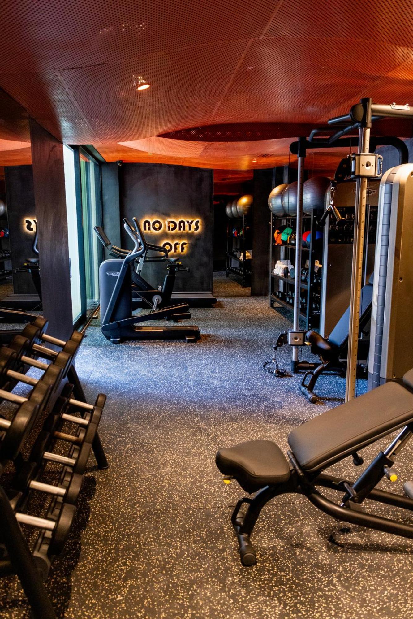 Maritim Marina Bay Resort Spa & Casino Adult Friendly Vlorë Екстериор снимка